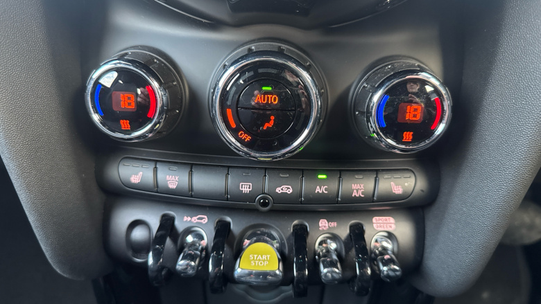 MINI Hatchback 135kW Cooper S Level 2 33kWh 3dr Auto Electric Hatchback